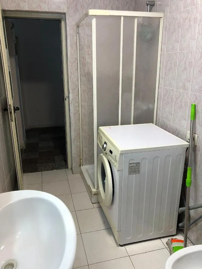 Sina Hostel Tirana 0*,  Albania