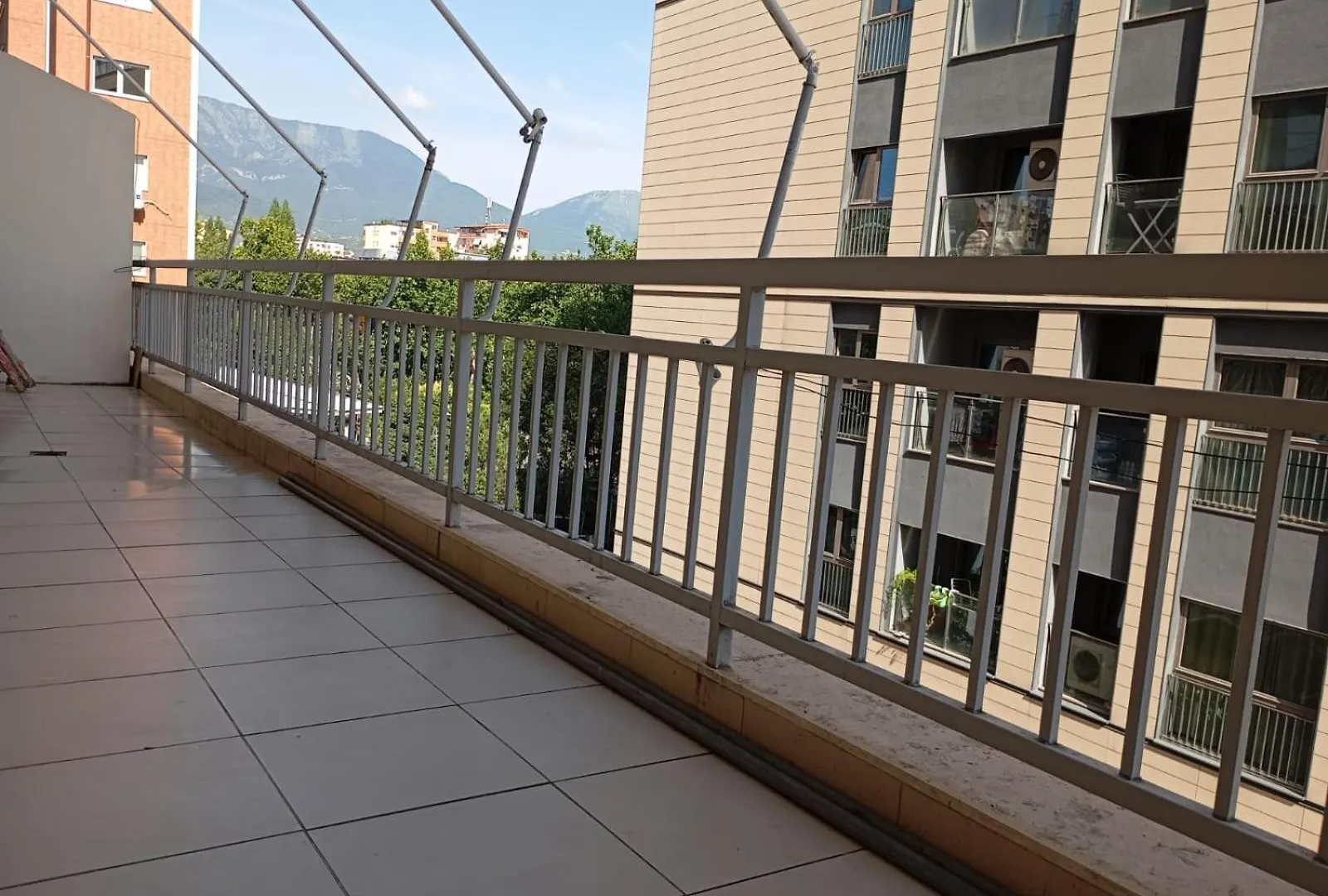 Sina Hostel Tirana