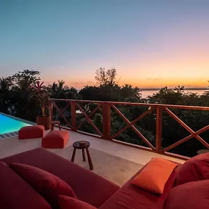 https://bacalari.quintano-roohotels.com
