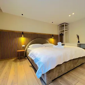Center Hideaway Apartment Tirana